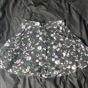 Cute spring skirt!